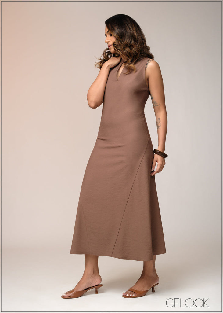 Sleeveless Midi Dress - 031125