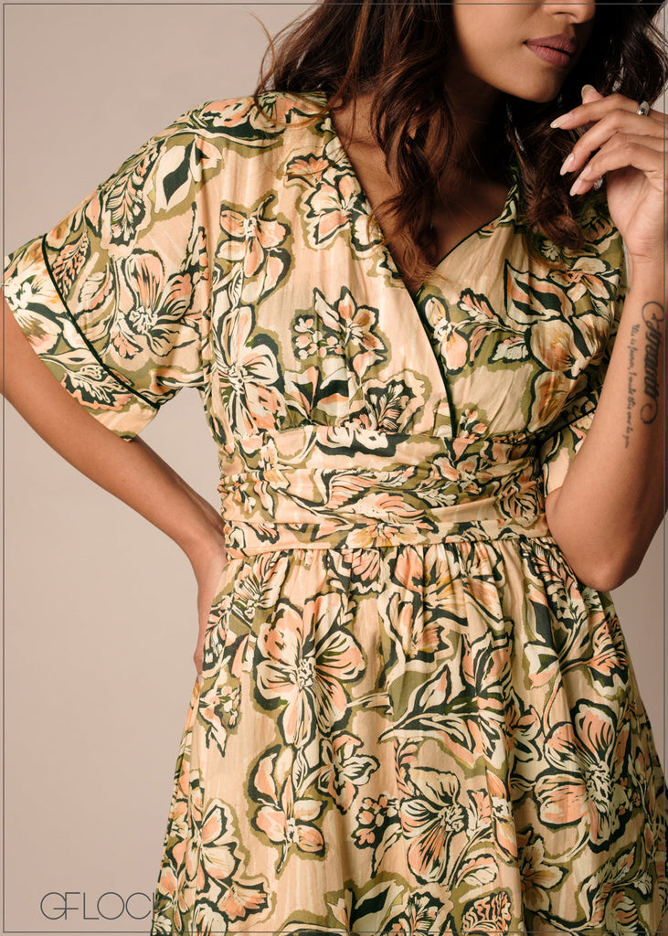 Collar Detail Midi Dress - 270326