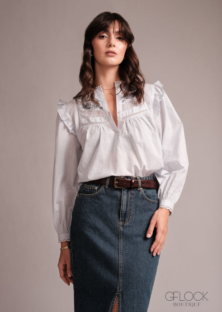 Woven Women’s Shirt - 120626